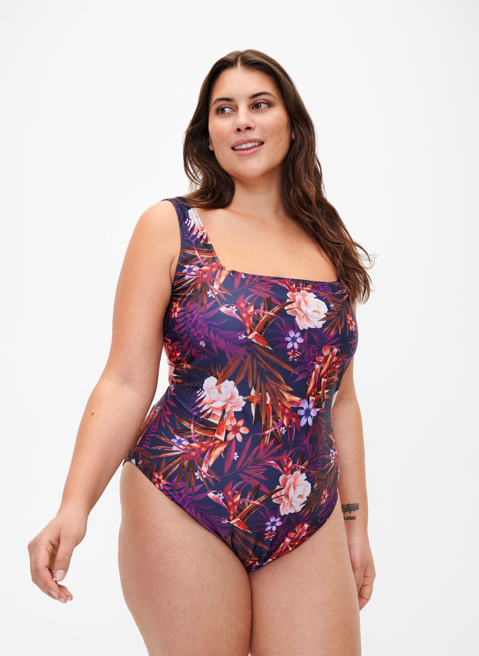 Zizzi Badedragt med blomsterprint, Purple Flower, Model image number 0