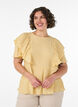 Bluse med smock-struktur og fl&aelig;se&aelig;rmer, Gul, Model image number 0