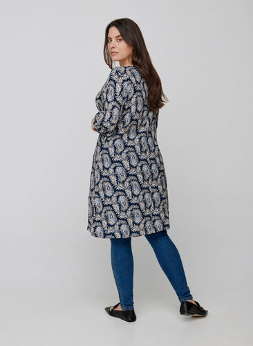 Viskose kjole med paisleyprint og a-form , Blue Paisley AOP, Model image number 1