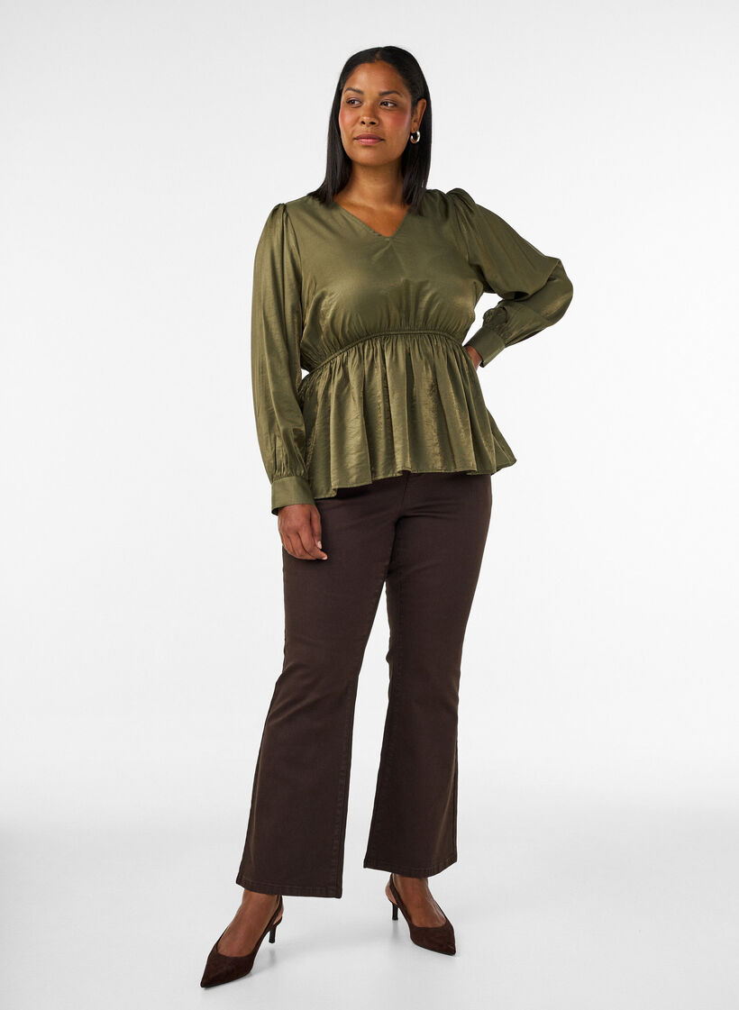 Ellen bootcut-jeans i farvet denim, Brun, Model image number 0