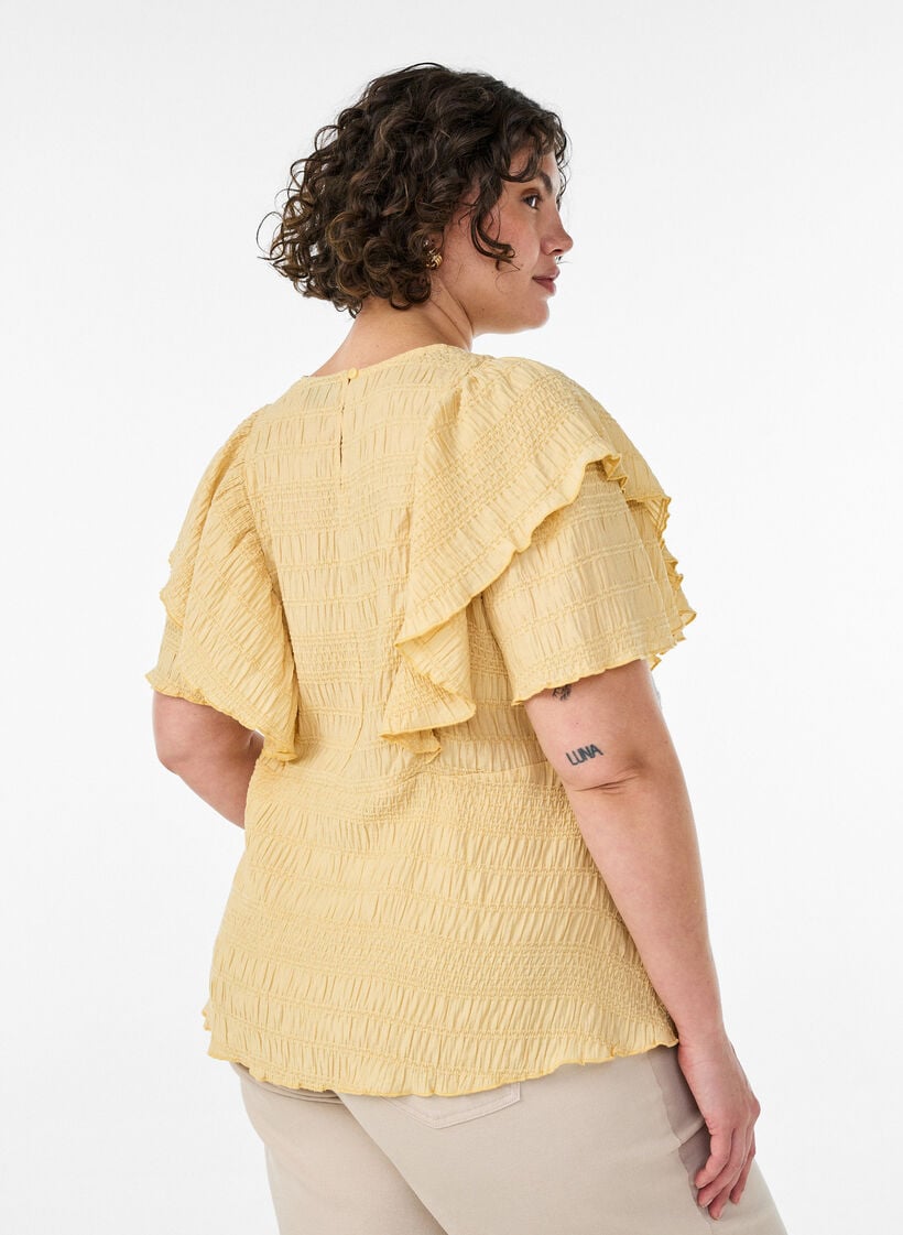 Bluse med smock-struktur og fl&aelig;se&aelig;rmer, Gul, Model image number 2