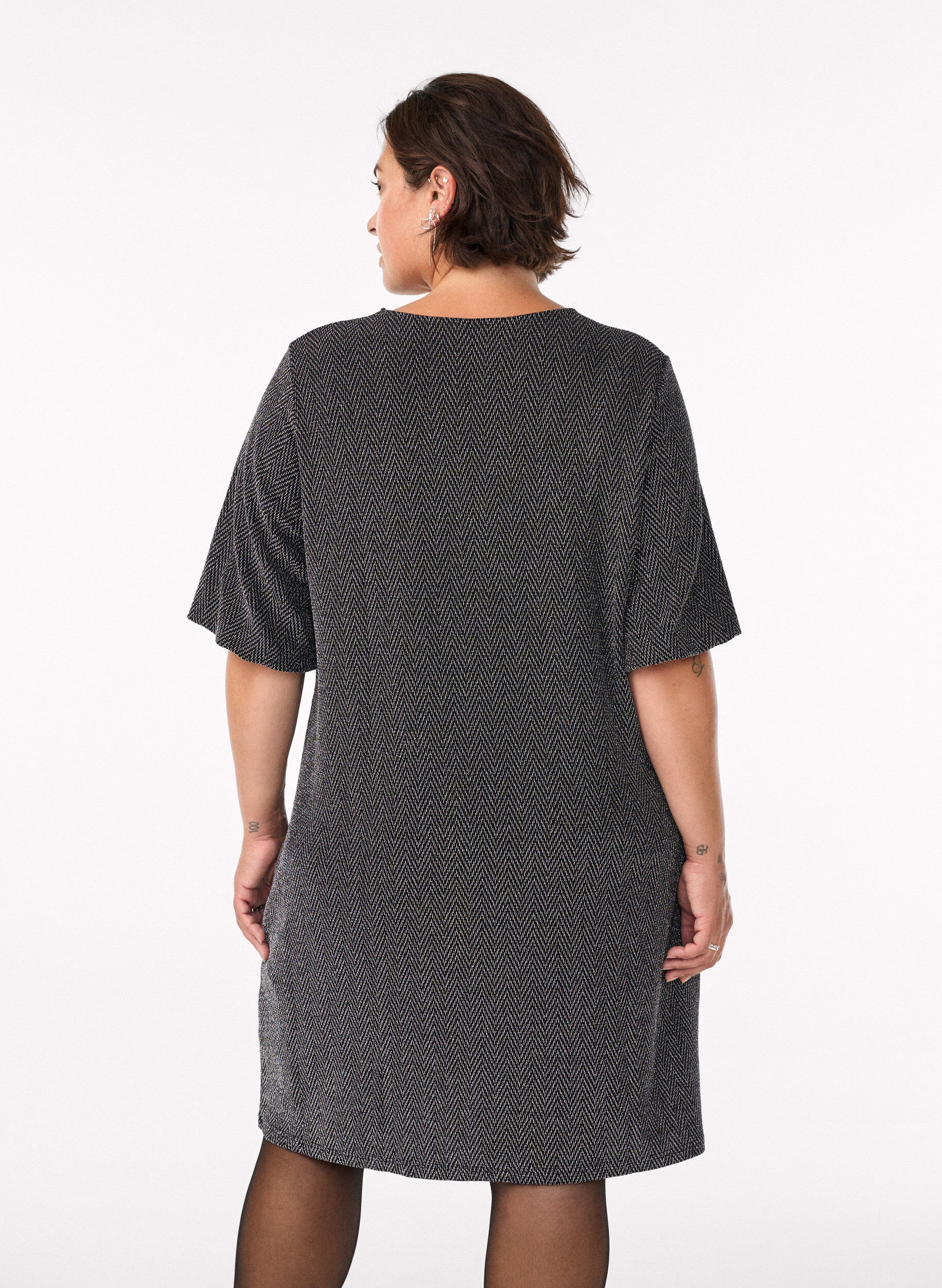 Zizzi Kort kjole med glitterm&oslash;nster, Sort, Model image number 2