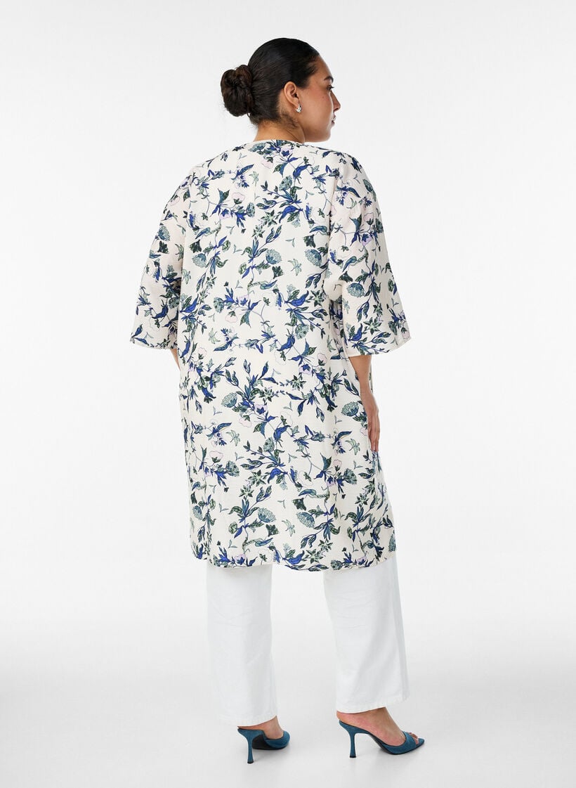 Kimono i viskose med 3/4 &aelig;rmer, Bl&aring;, Model image number 2