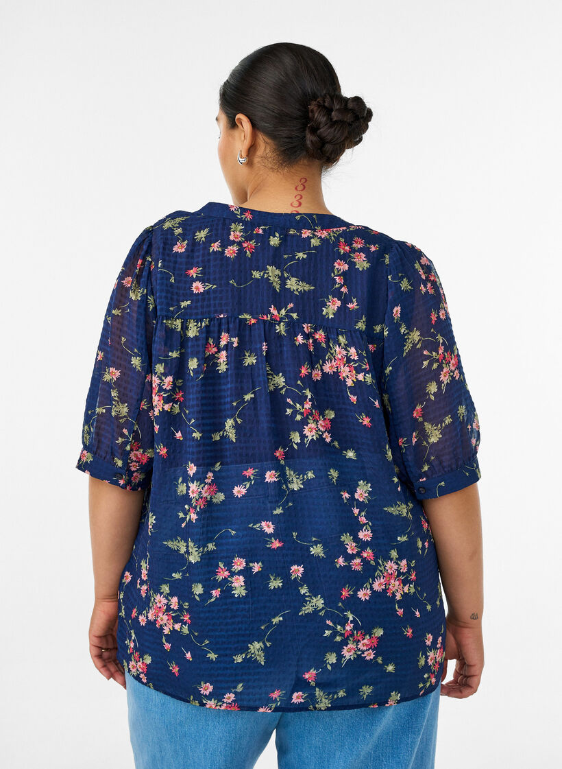 Bluse med blomsterprint og V-udsk&aelig;ring, Bl&aring;, Model image number 2