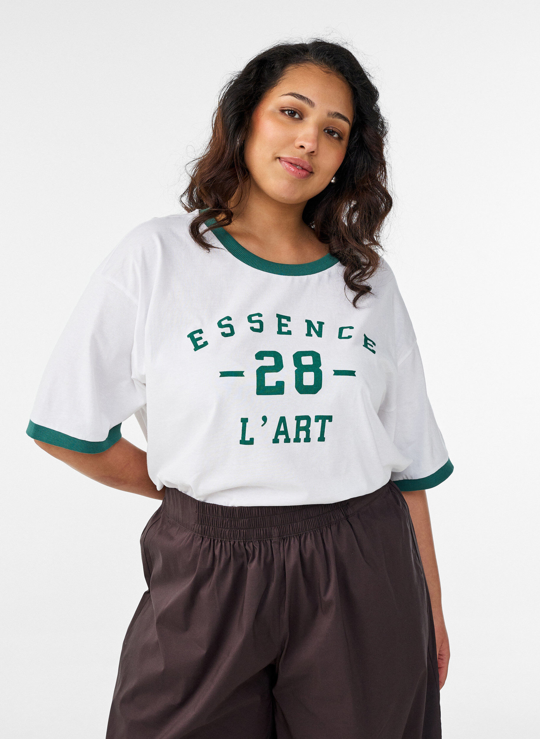 T-shirt i bomuld med tekstmotiv og boxy fit, Hvid, Model