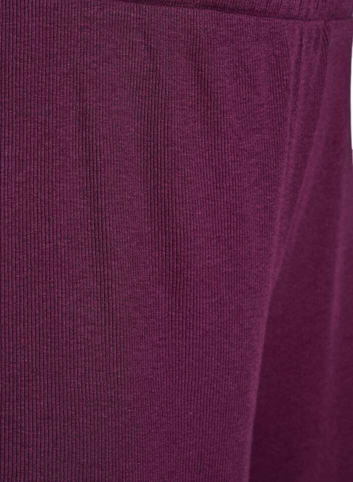 L&oslash;se natshorts med ribstruktur og blondekant, M&oslash;rk Bordeaux, Packshot image number 2