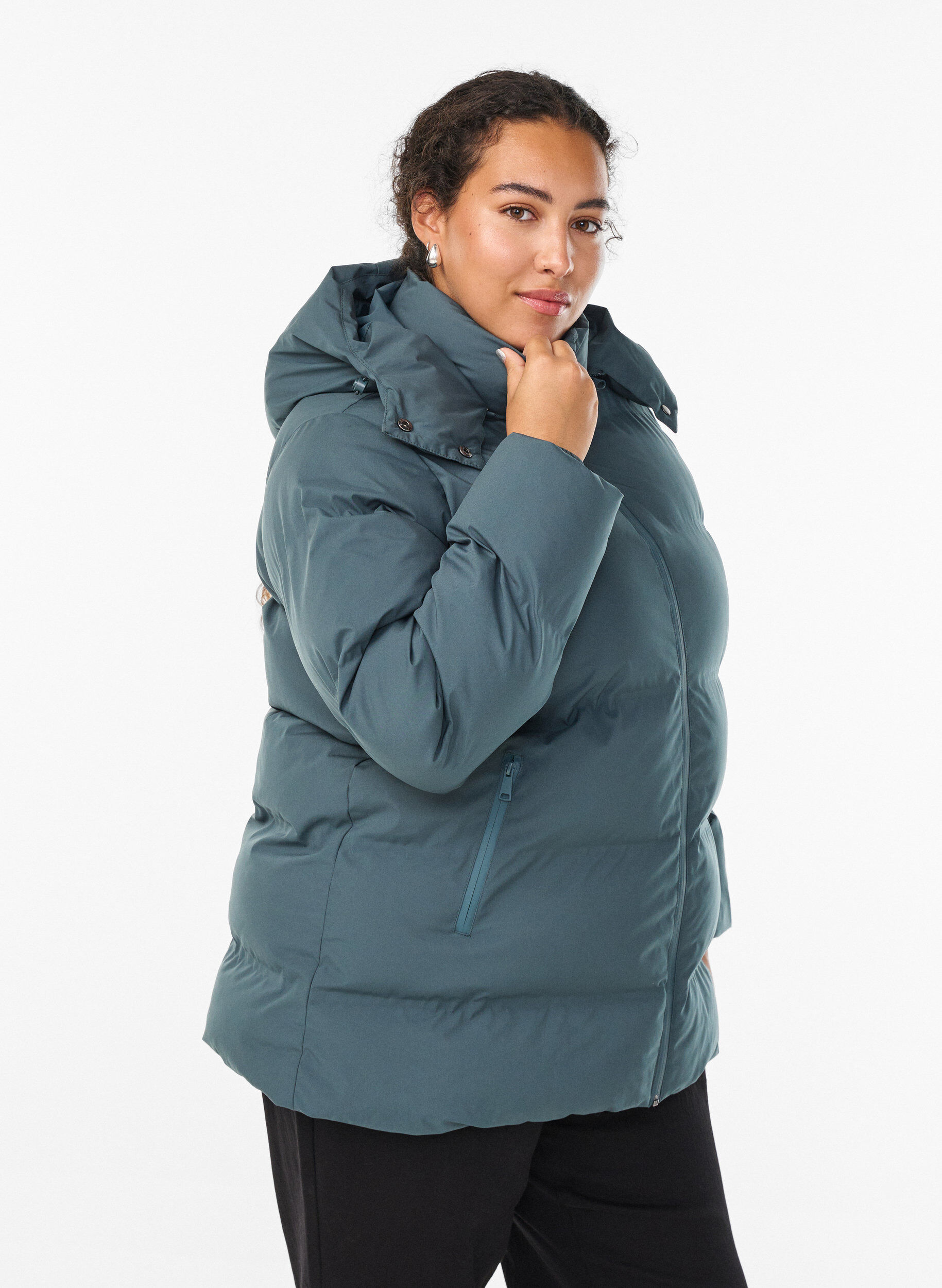 Kort pufferjakke med aftagelig h&aelig;tte, Gr&oslash;n, Model