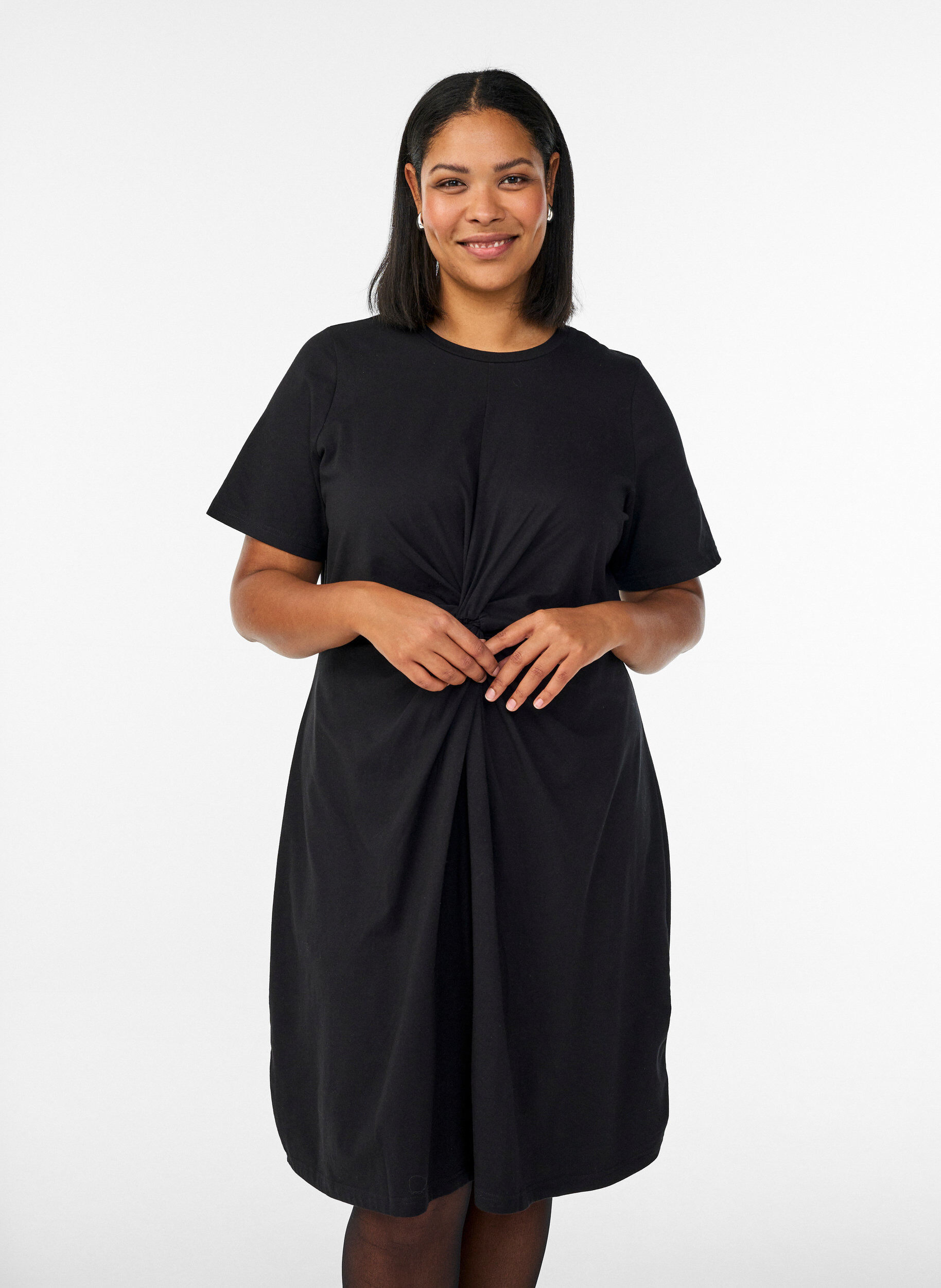 Bomuldskjole med twist-detalje, Sort, Model