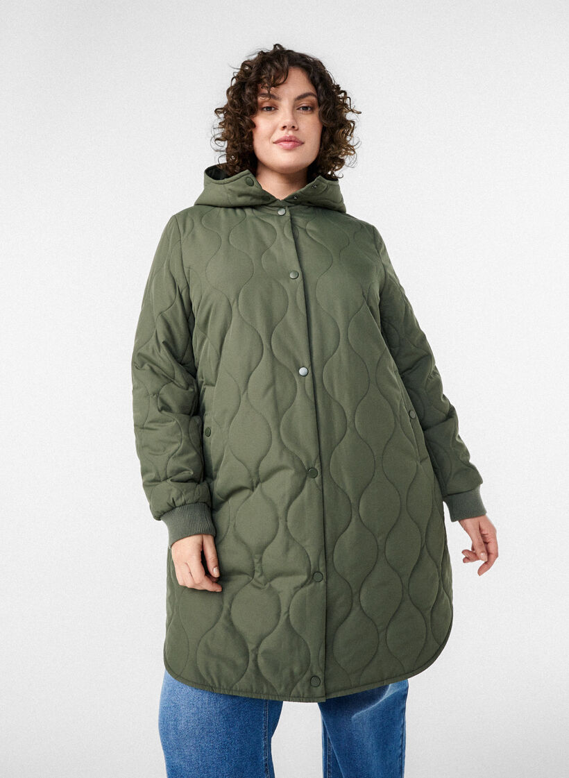 Mellemlang quiltet jakke med h&aelig;tte, Gr&oslash;n, Model image number 3