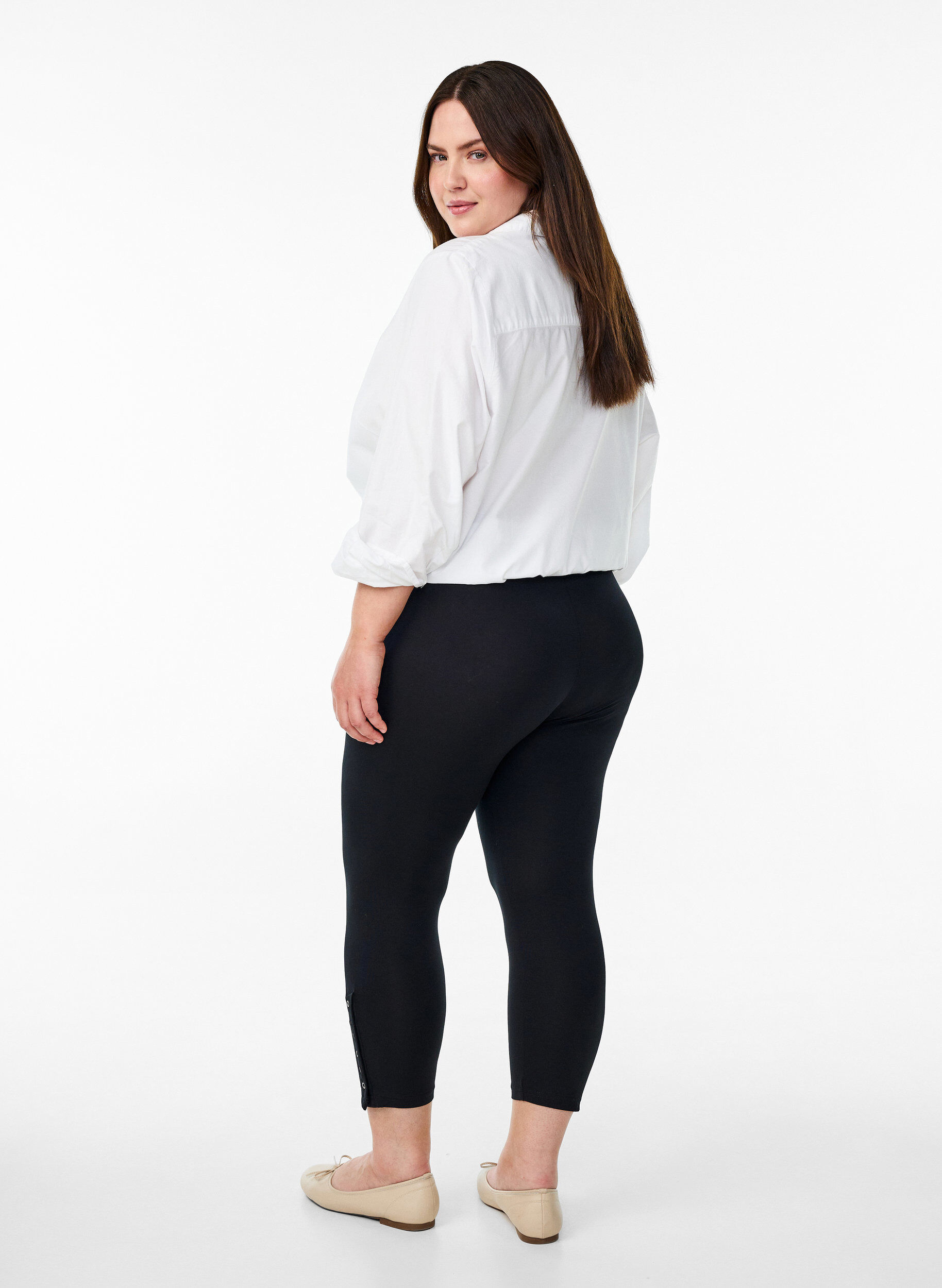 Zizzi 3/4 leggings med knapper, Sort, Model image number 2