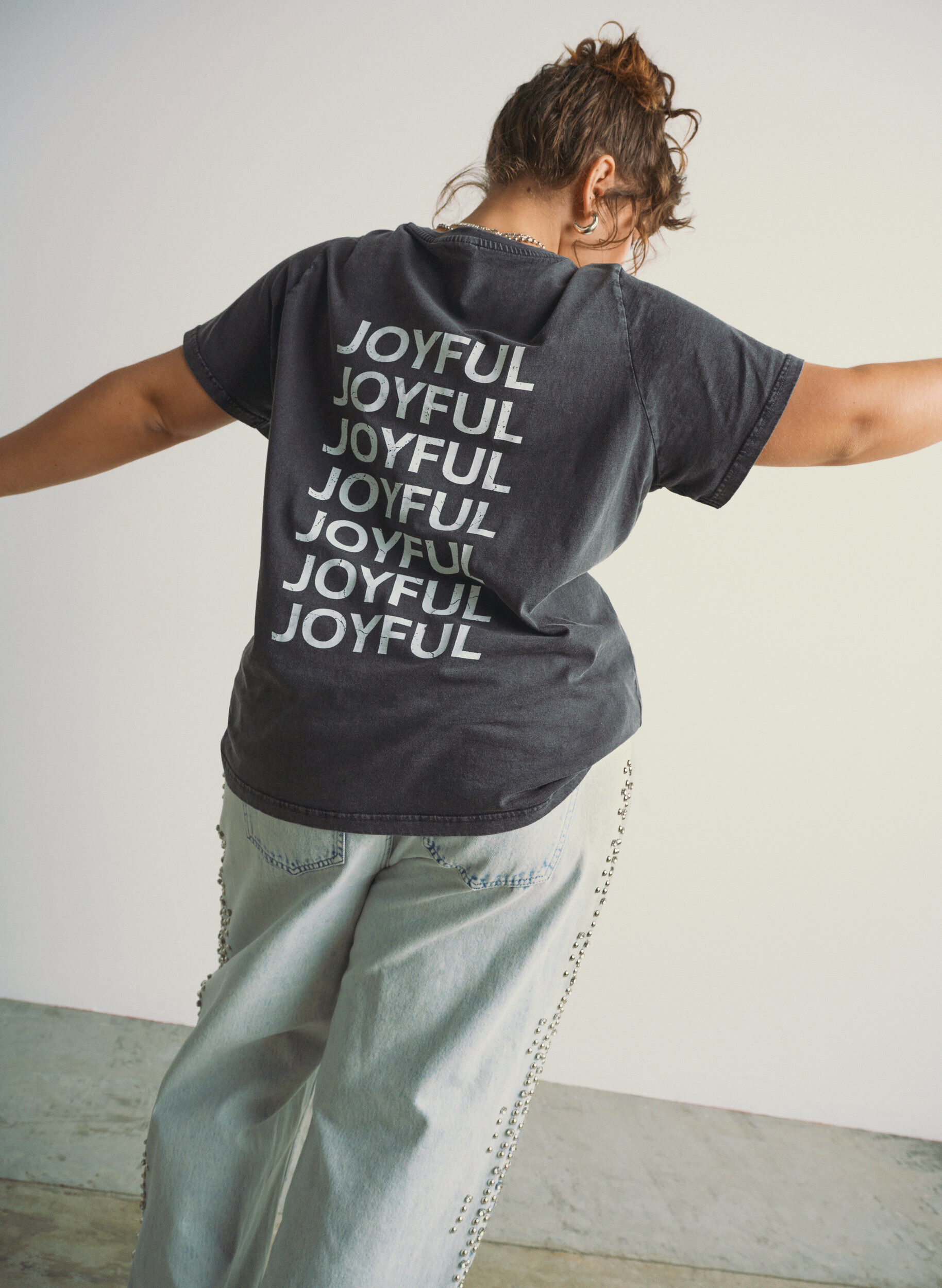 Zizzi T-shirt i &oslash;kologisk bomuld med rygprint, Gr&aring;, Image image number 0