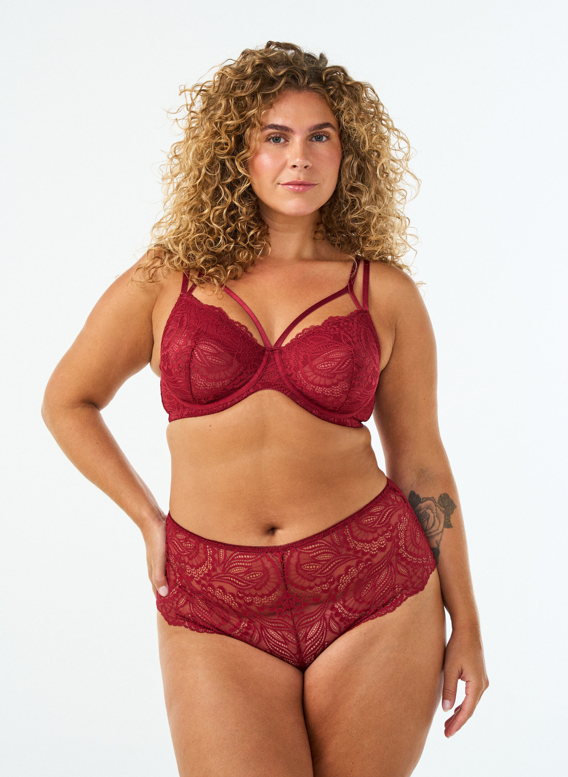 ZizziBundl&oslash;s hipster-string med blonde og h&oslash;j talje, R&oslash;d, Model image number 0