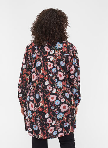 Blomstret skjorte tunika i viskose, Black Flower AOP, Model image number 1