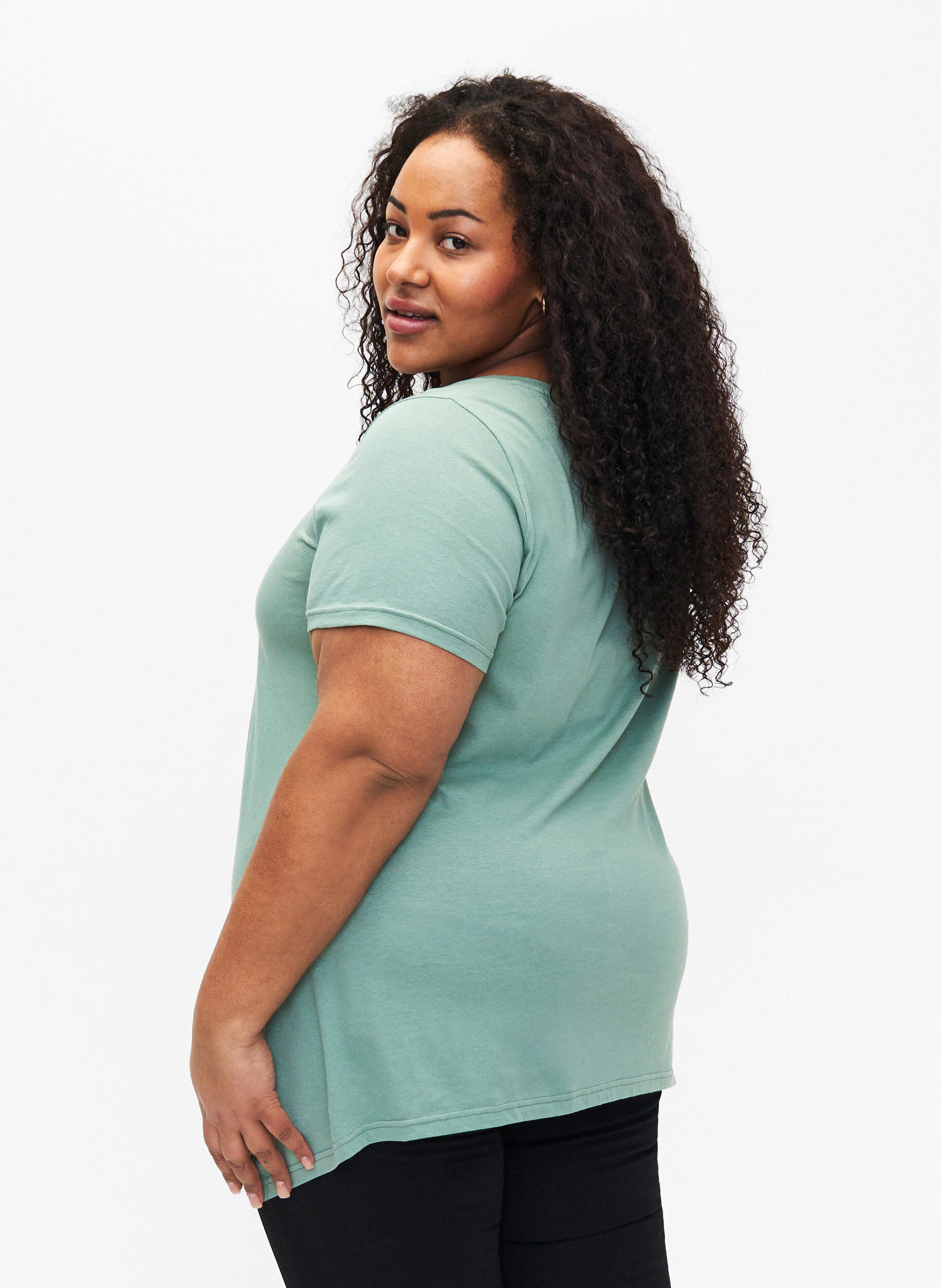 Zizzi Bomulds t-shirt med korte &aelig;rmer, Chinois G. W. Love, Model image number 1