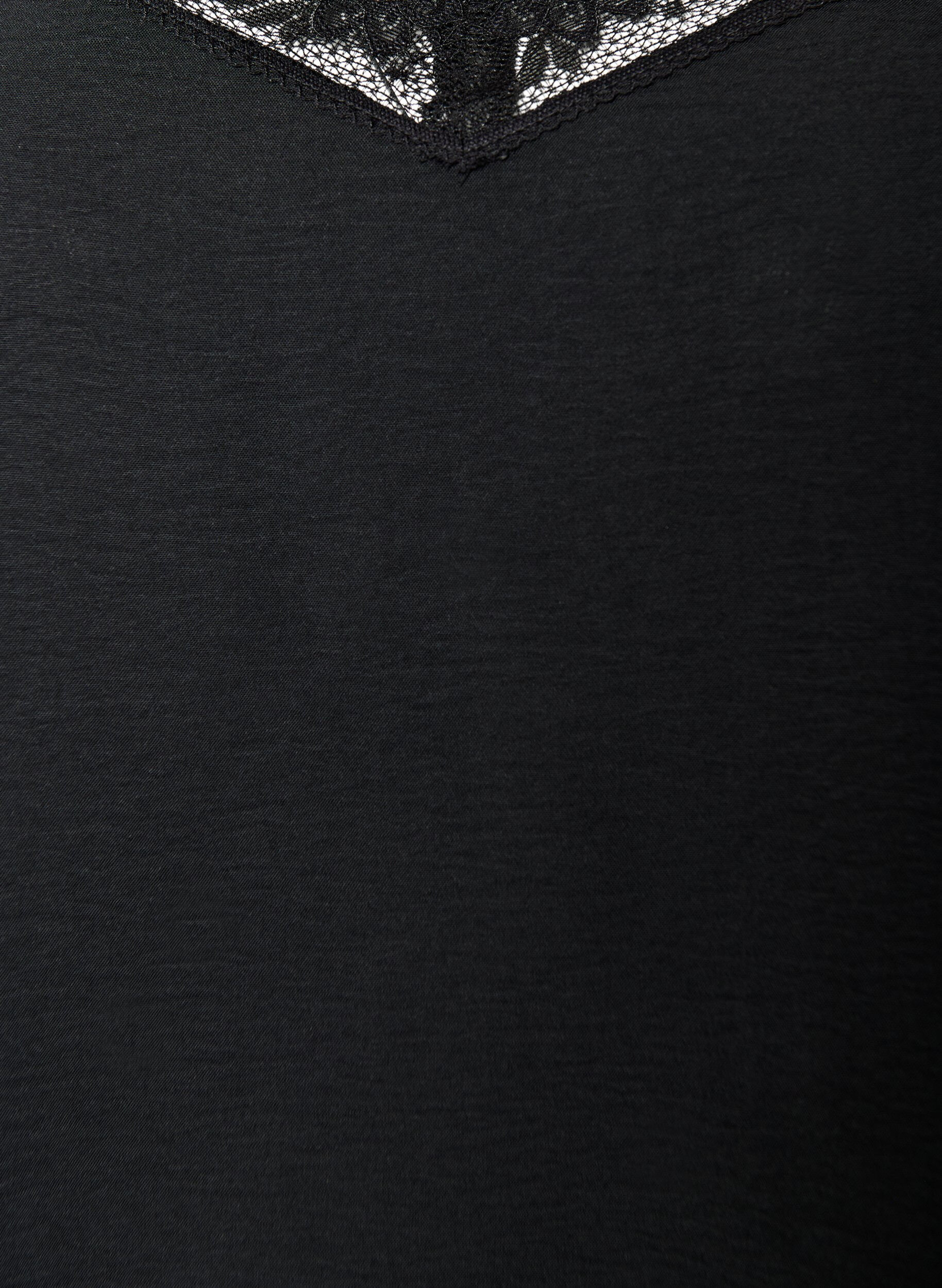 Zizzi Stroptop med V-udsk&aelig;ring og blondekant, Sort, Packshot image number 2