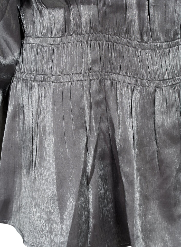 Sølvfarvet bluse med 3/4 ærmer og smock, Dark Silver, Packshot image number 3