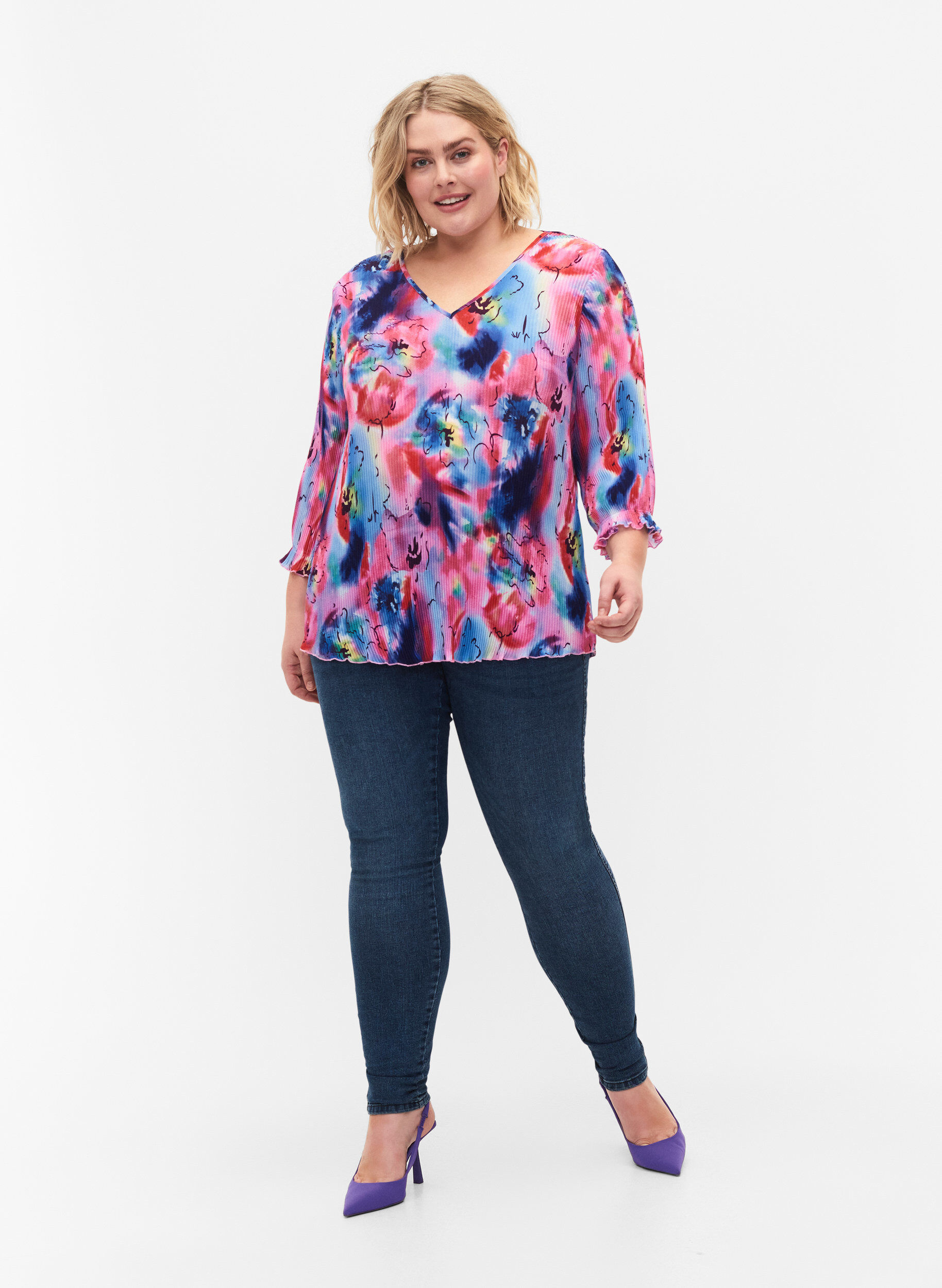 Zizzi Plisseret bluse med 3/4 &aelig;rmer, Lavender Space AOP, Model image number 2