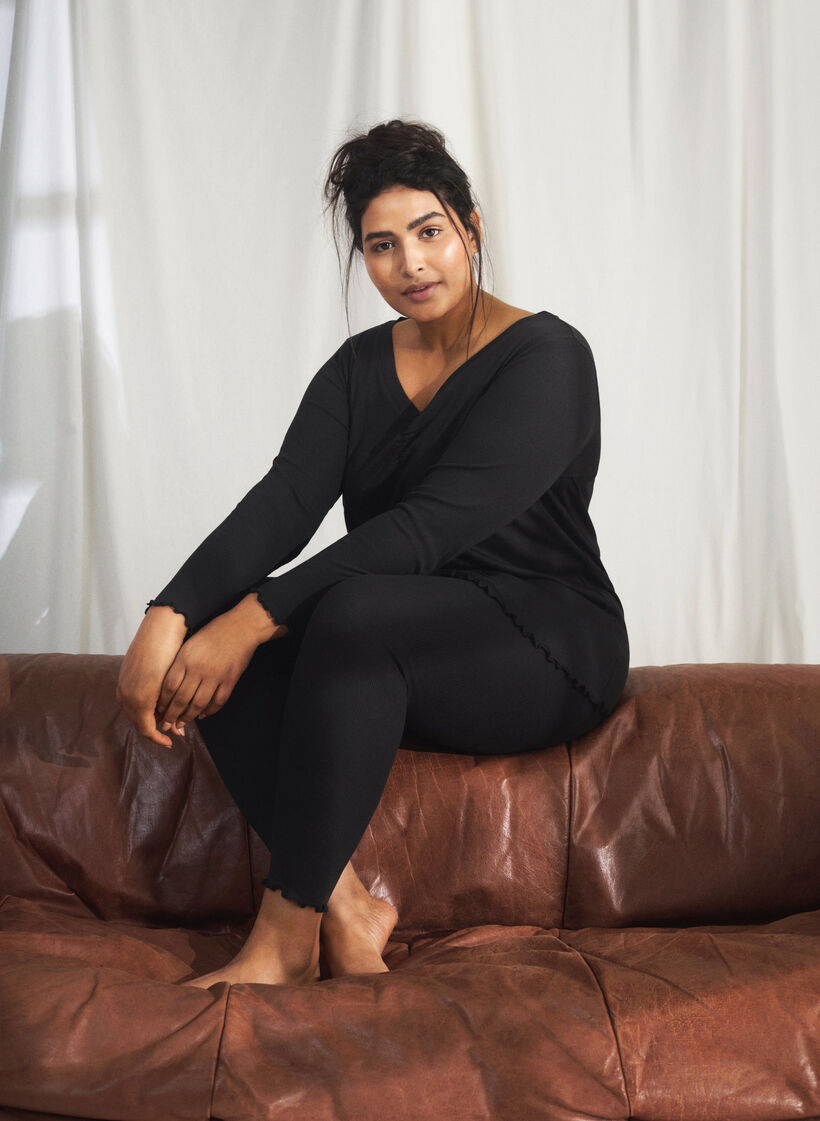 Bluse i rib med lange ærmer og v-hals, Black, Image image number 0