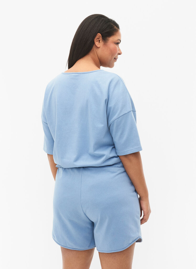 Ensfarvede sweatshorts med lommer, Faded Denim, Model image number 1