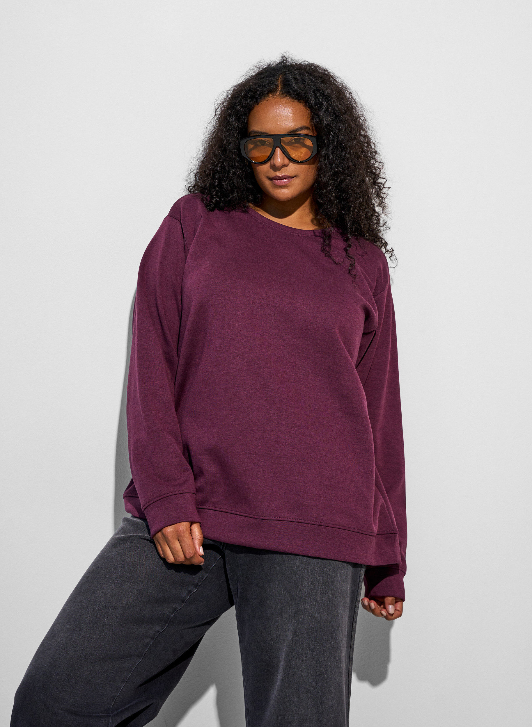 ZizziSweatshirt med rund hals, R&oslash;d, Model image number 0