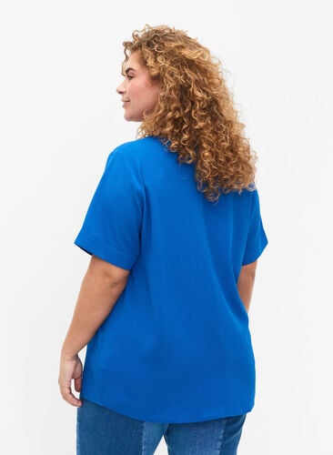 Kortærmet bluse med v-udskæring, Victoria blue, Model image number 1