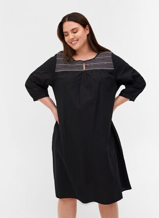 Kjole i bomuld med smock og a-form, Black, Model image number 0