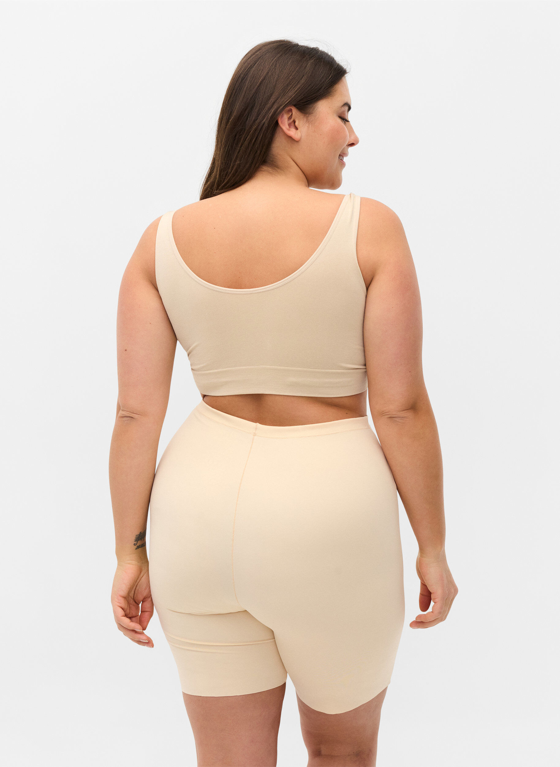 Zizzi Light shapewear shorts med h&oslash;j talje, Beige, Model image number 1