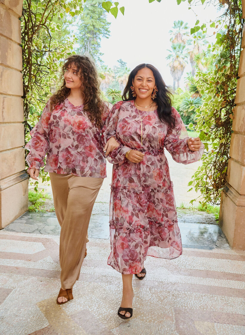 Blomstret midikjole med fl&aelig;sedetaljer og transparente &aelig;rmer, Lyser&oslash;d, Image image number 0