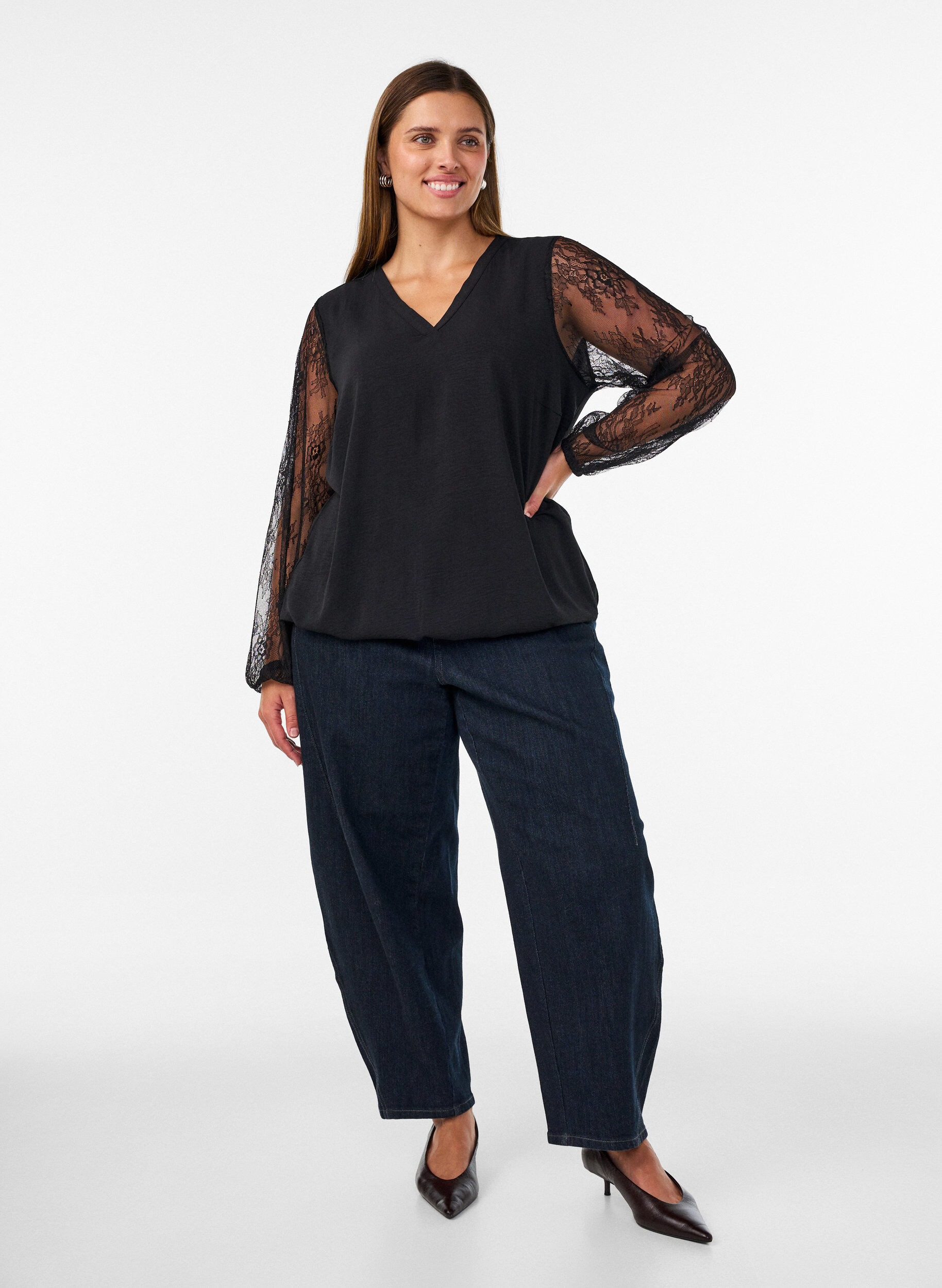 ZizziBluse med blonde&aelig;rmer og ballonform, Sort, Model image number 1