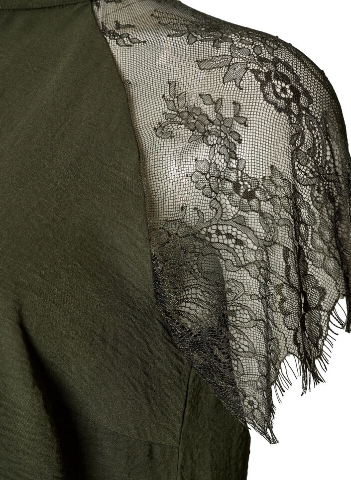 Bluse med korte blonde&aelig;rmer og h&oslash;j hals, Gr&oslash;n, Packshot image number 3