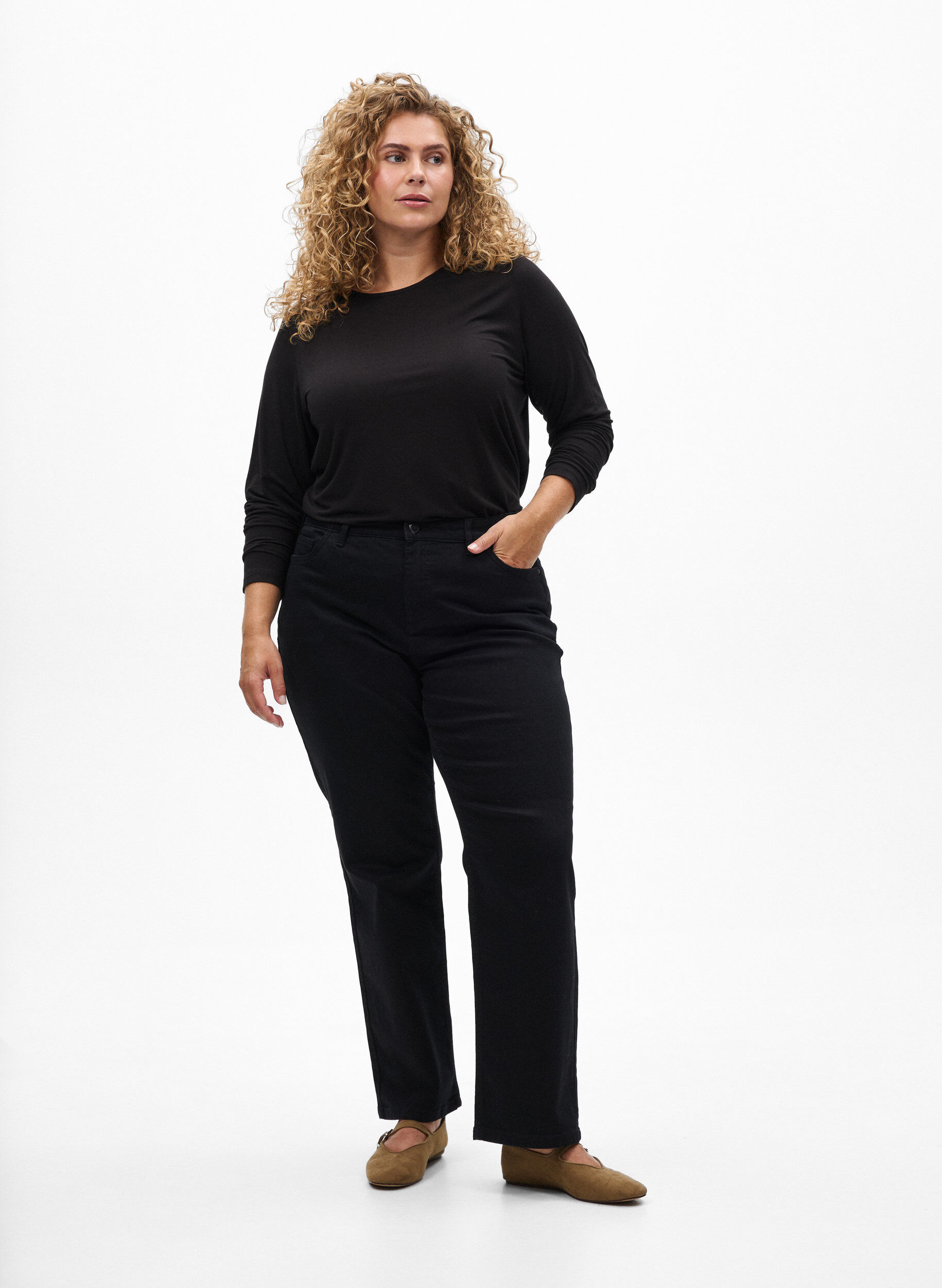 ZizziEnsfarvet bluse med lange &aelig;rmer, Sort, Model image number 1