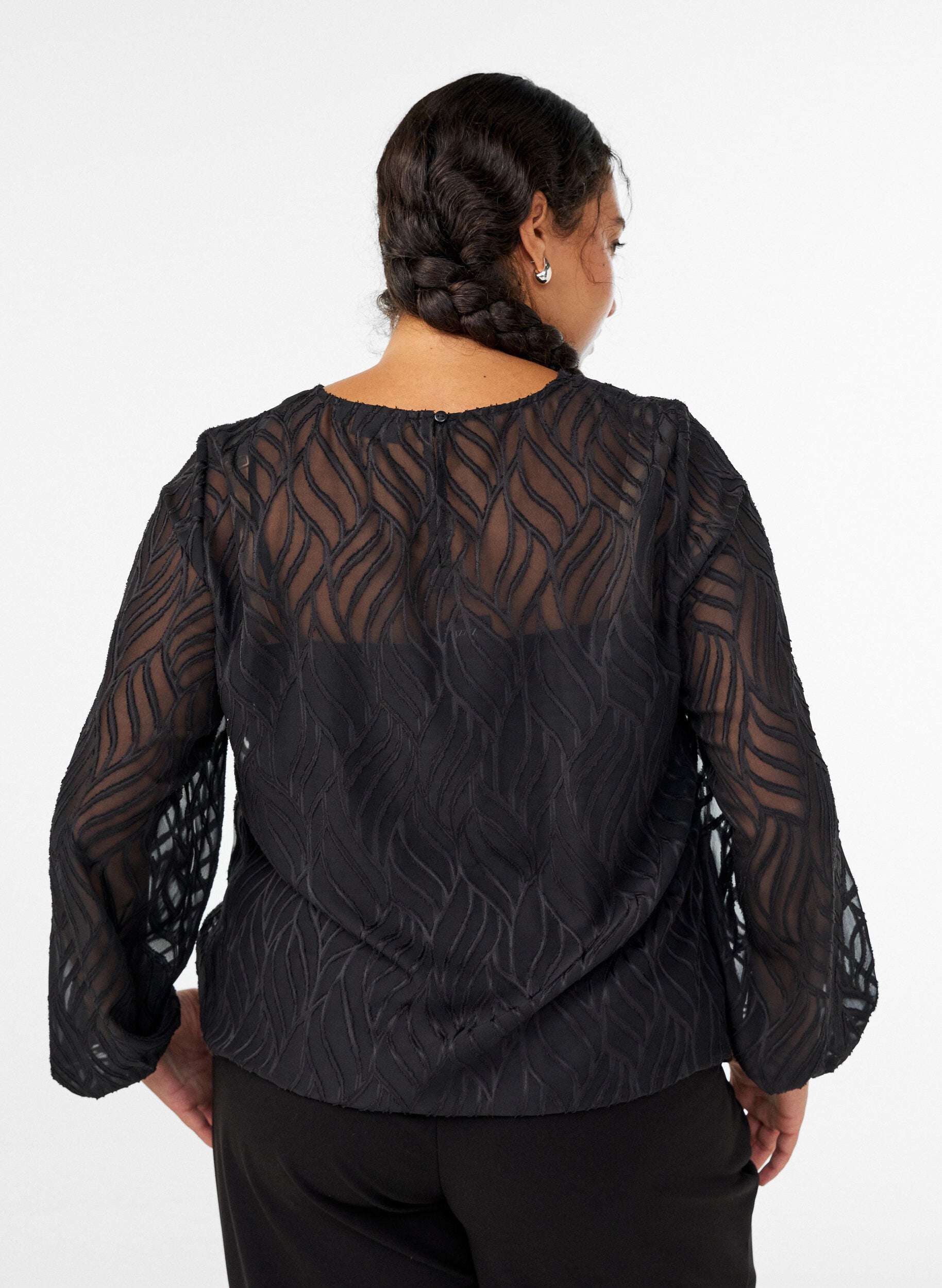 ZizziBluse i chiffon med strukturm&oslash;nster, Sort, Model image number 2