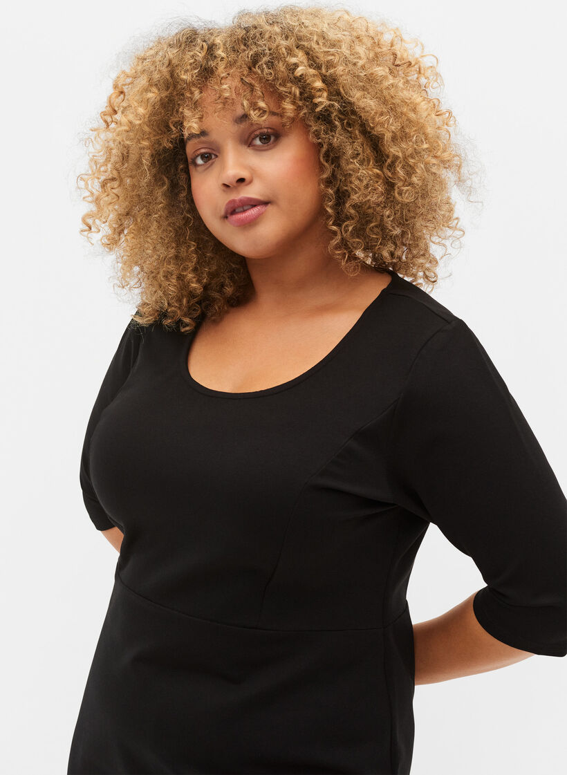 Ensfarvet kjole med 3/4 ærmer og slids, Black, Model image number 2