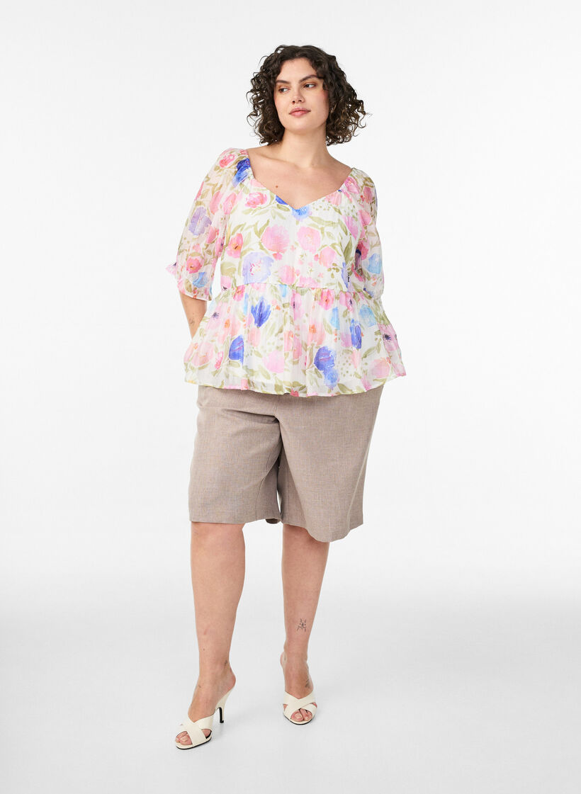 Bluse i lyocell med blomsterprint og hjerteudsk&aelig;ring, Hvid, Model image number 1