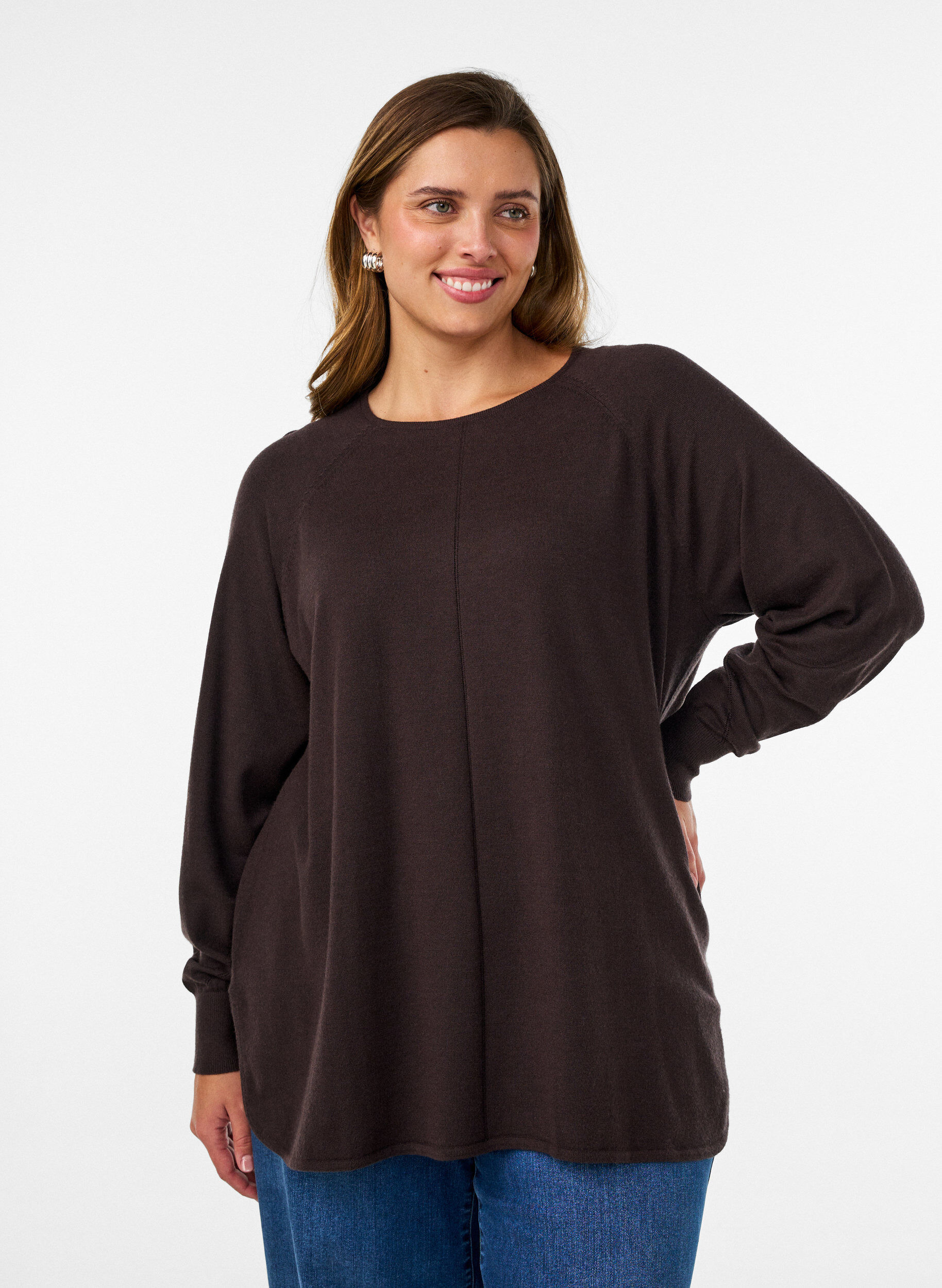 Strikbluse med rund hals og strikket m&oslash;nster, Brun, Model