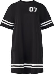 Kort t-shirtkjole med sporty detaljer, Sort