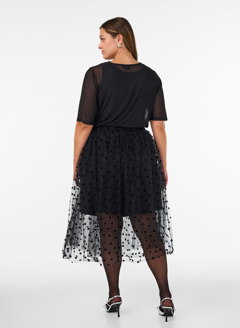 Midinederdel i tyl med hjerter, Sort, Model image number 2