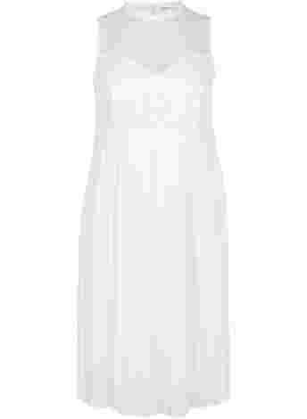 Ærmeløs brudekjole med blonder og plissé