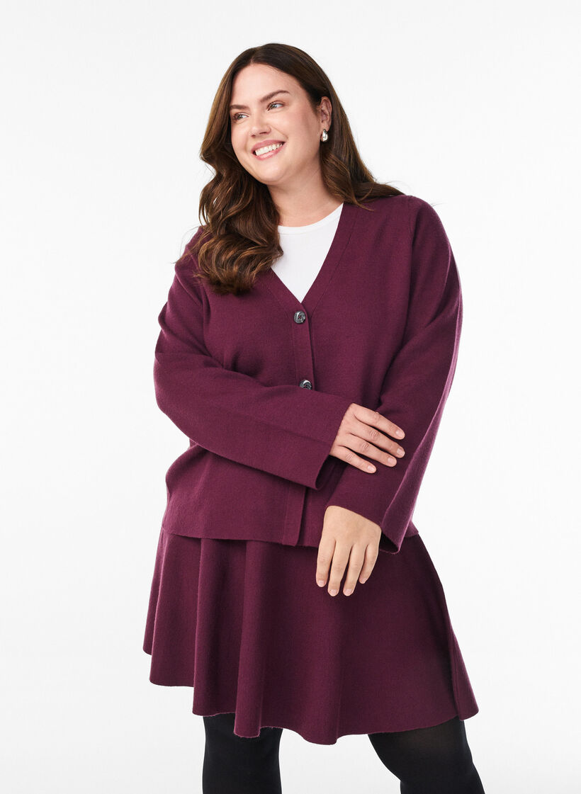 Kort striknederdel med A-facon, Mørk Bordeaux, Model