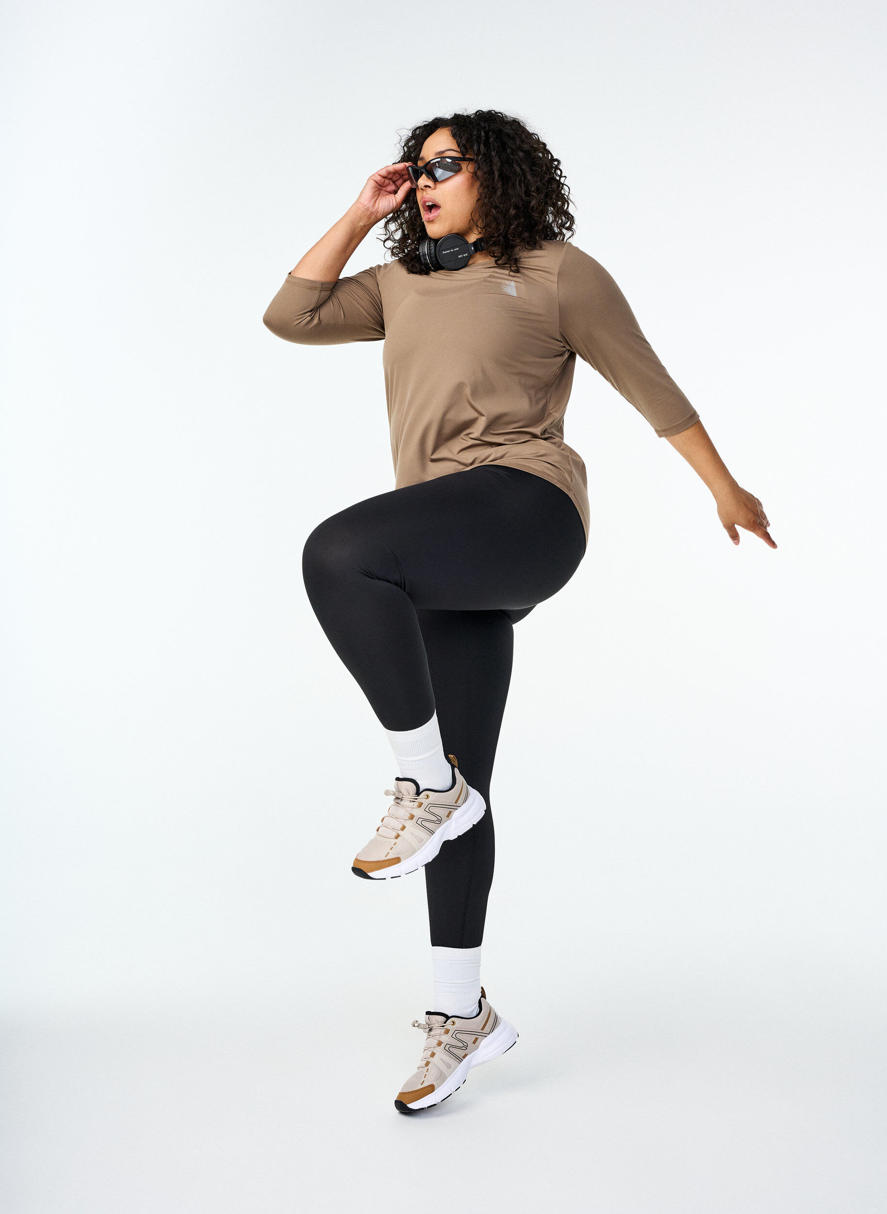 Zizzi Tr&aelig;ningsbluse med 3/4 &aelig;rmer, Beige, Image image number 1