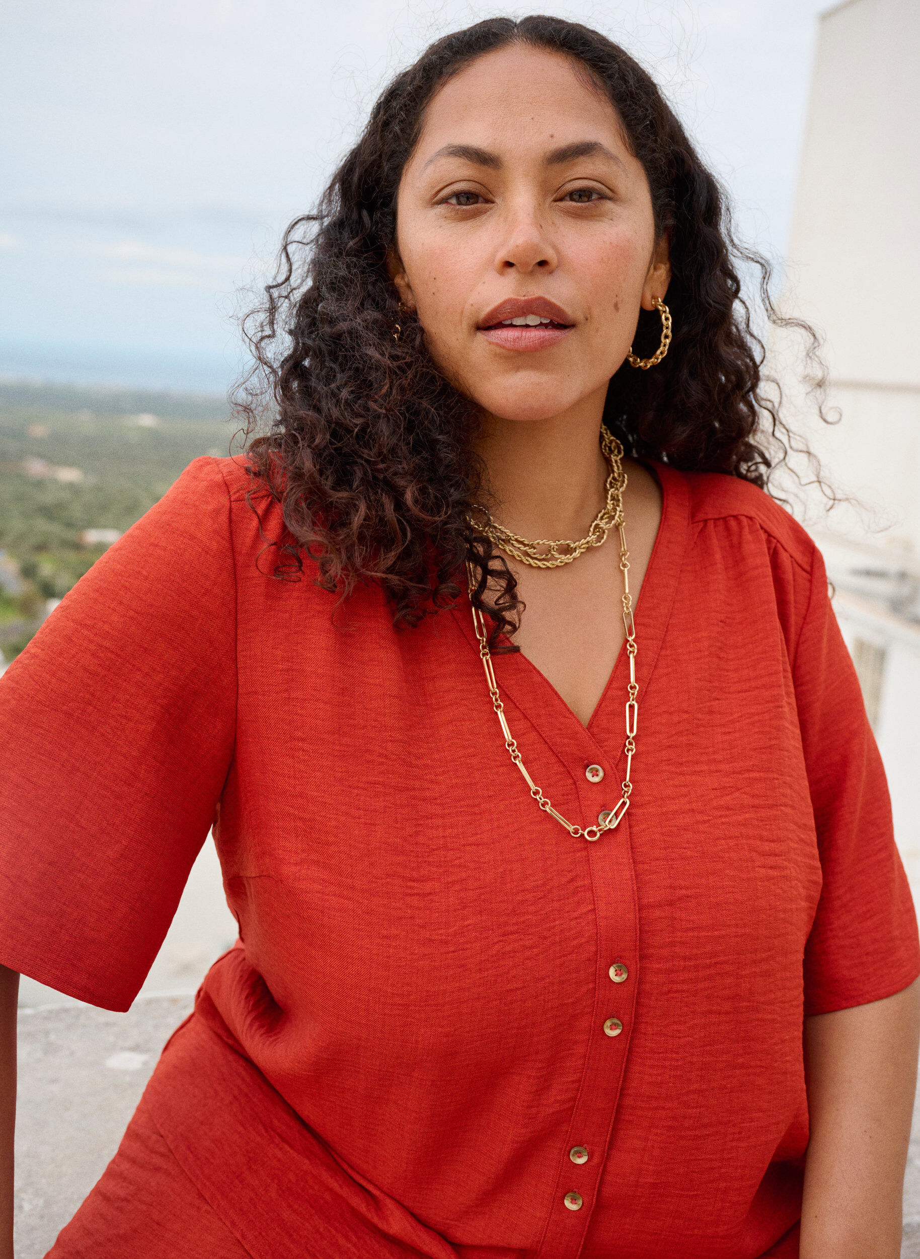 Zizzi Skjortebluse med v-hals og korte &aelig;rmer, R&oslash;d, Image image number 0