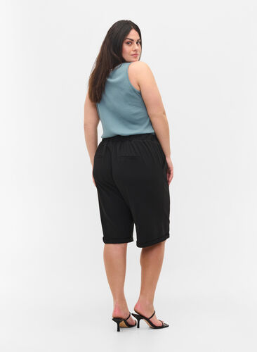 Shorts med elastikkant og lommer, Black, Model image number 1