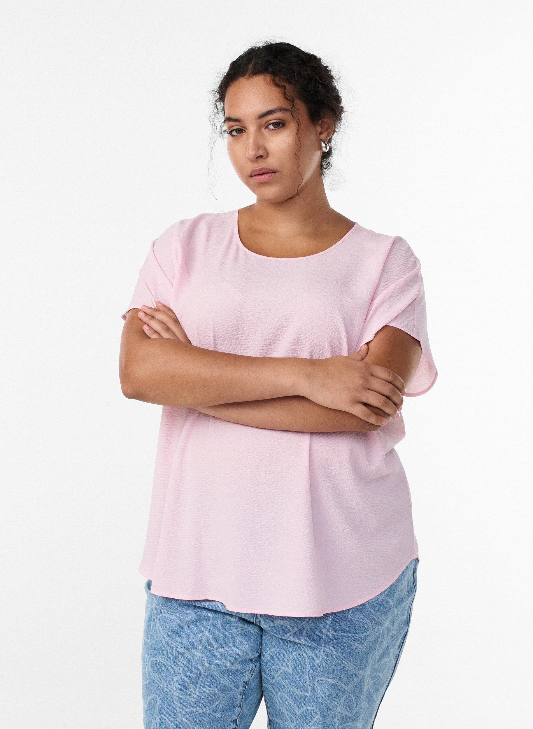 Bluse med korte &aelig;rmer og rund halsudsk&aelig;ring , Lyser&oslash;d, Model