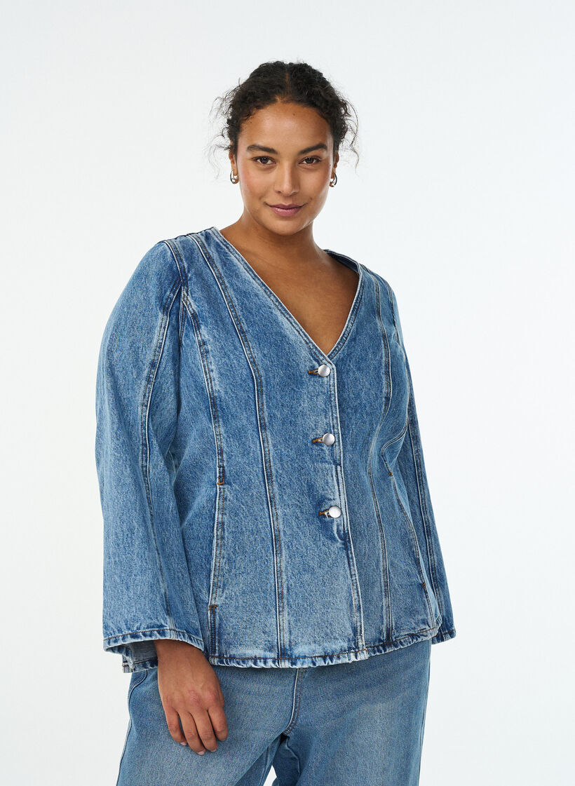 Denimjakke med formgivende syninger og V-udsk&aelig;ring, Bl&aring;, Model