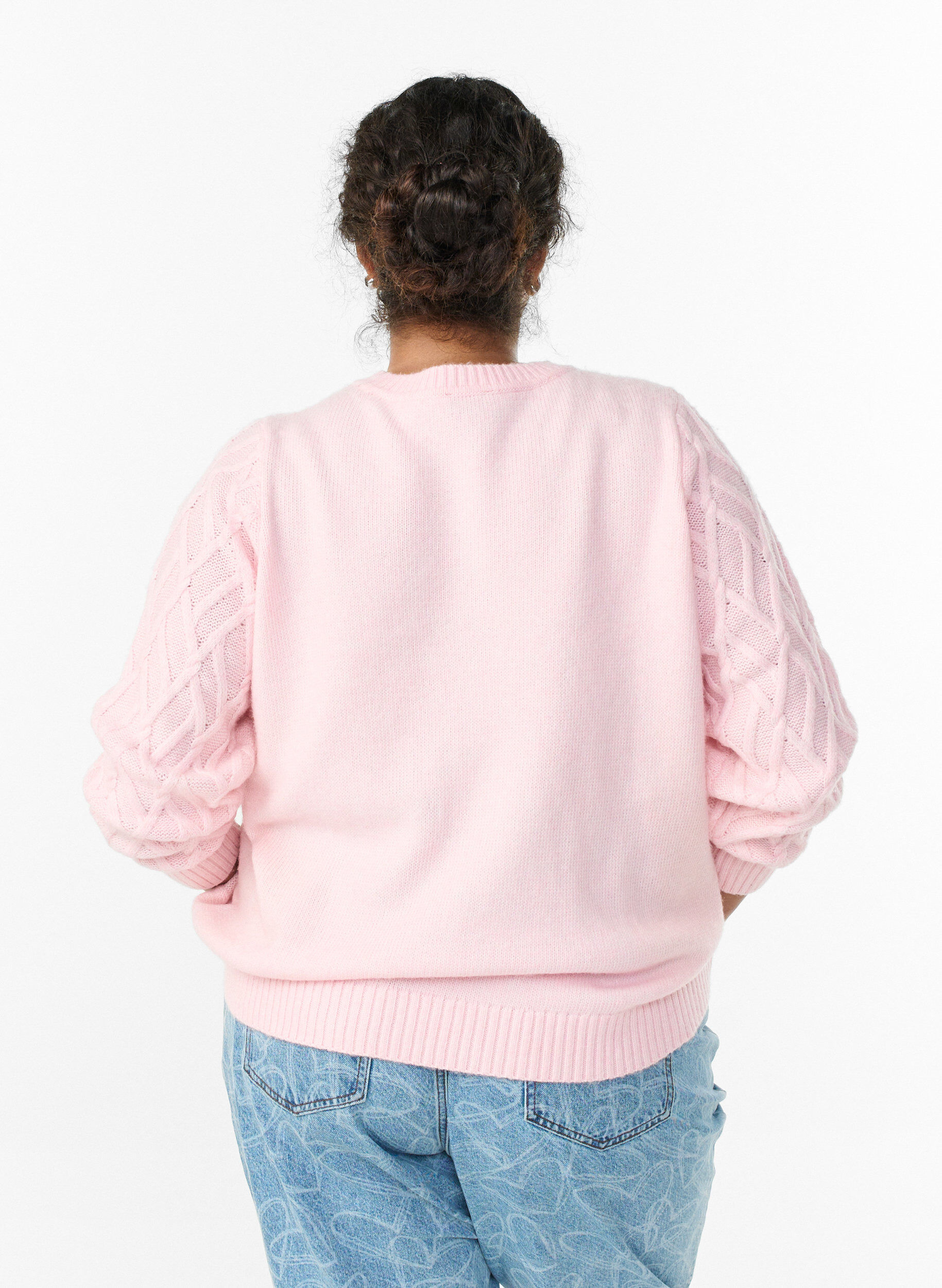 Zizzi Strikbluse med kabelm&oslash;nster og rund hals, Lyser&oslash;d, Model image number 2