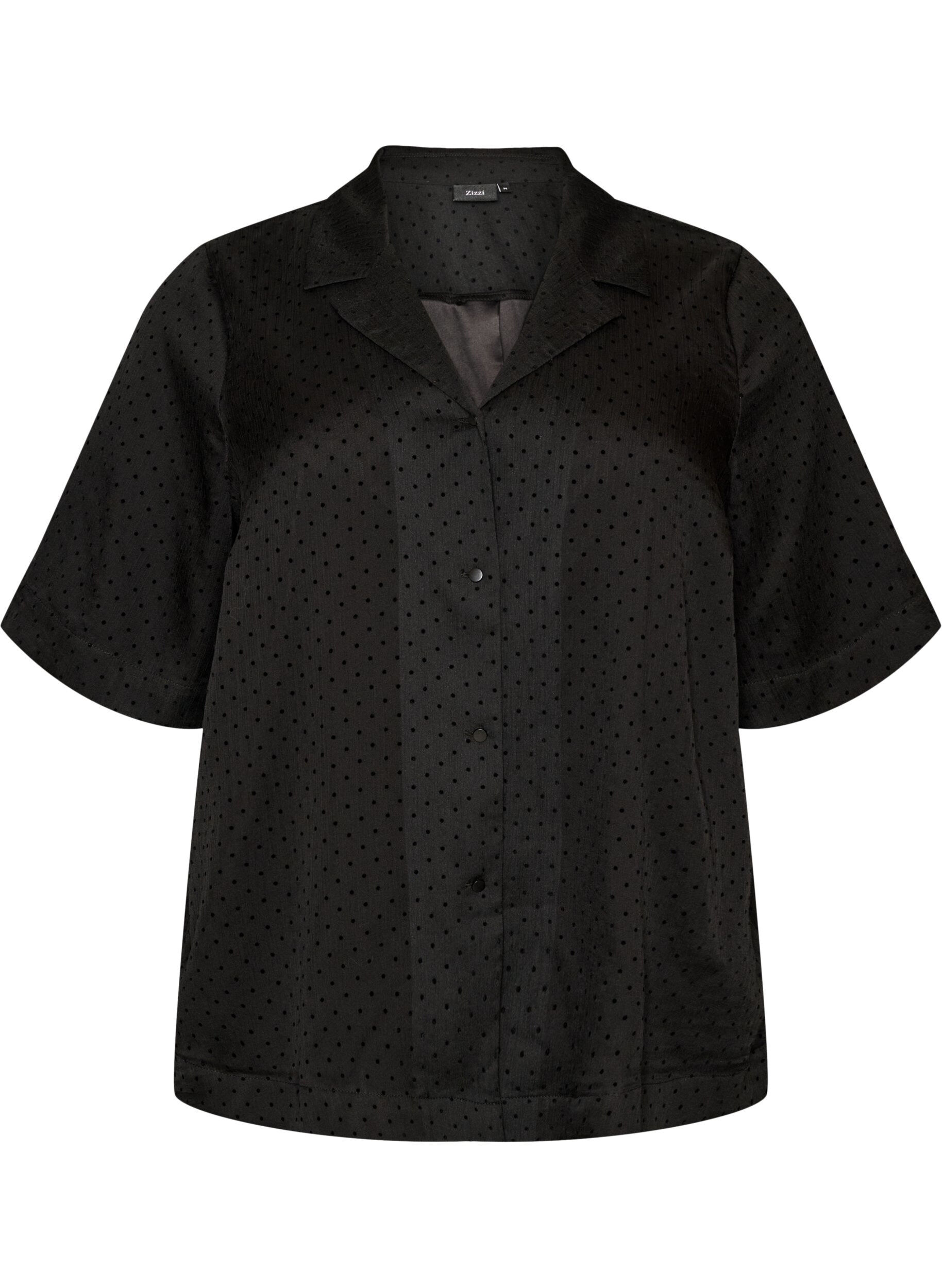 Skjortebluse med prikker og reverskrave