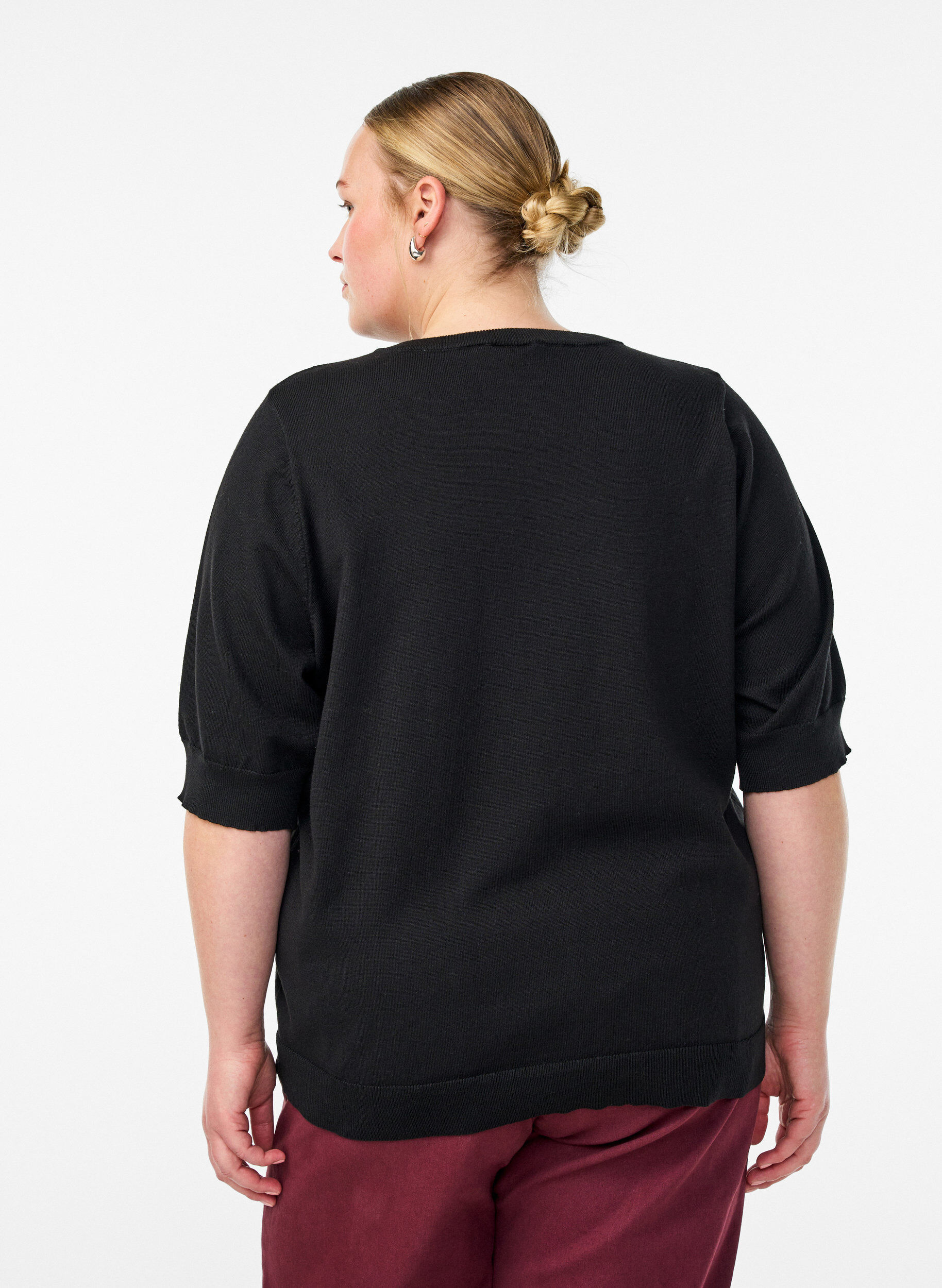 ZizziFinstrikket bluse med korte &aelig;rmer, Sort, Model image number 2