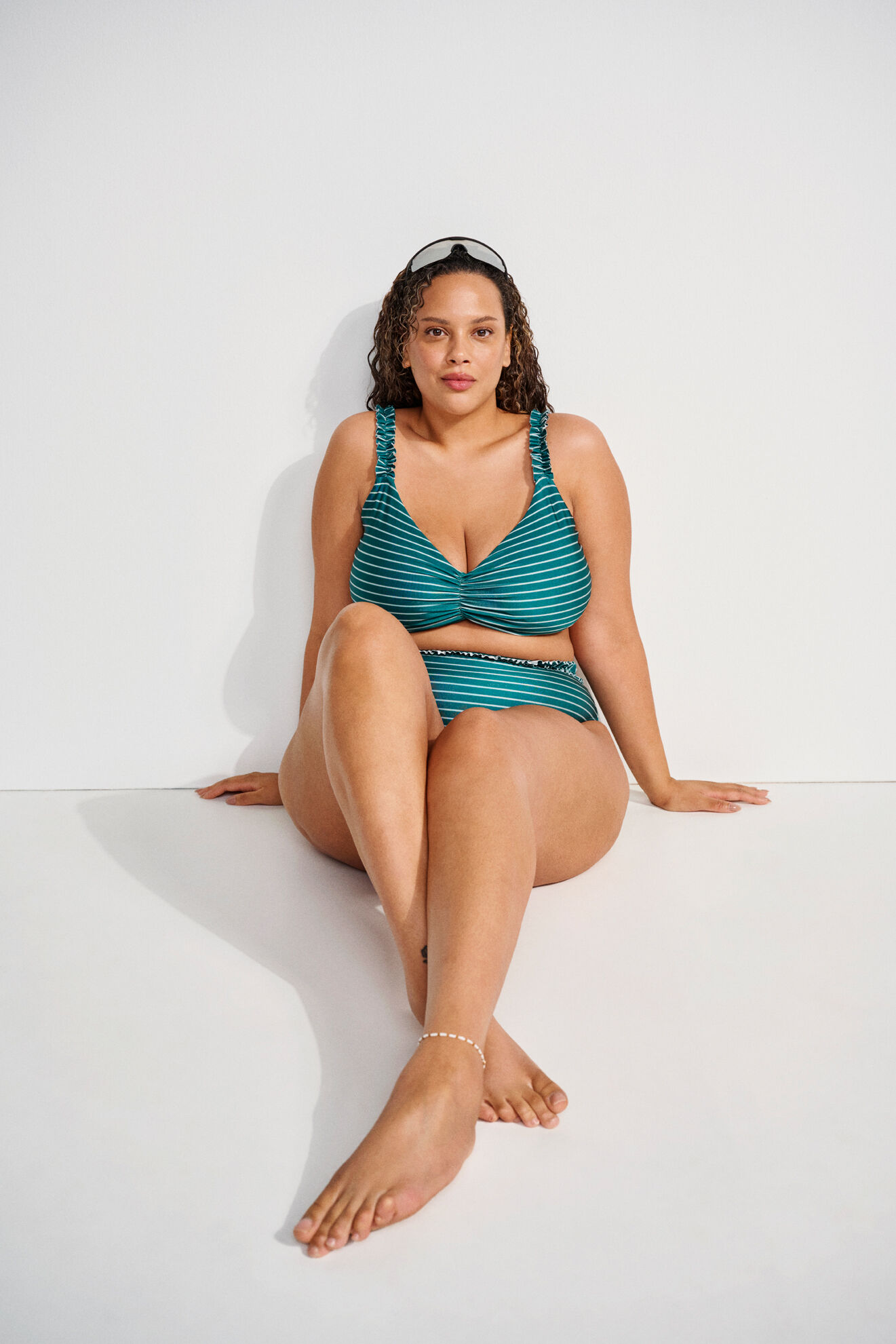 Stribet bikini, , Model