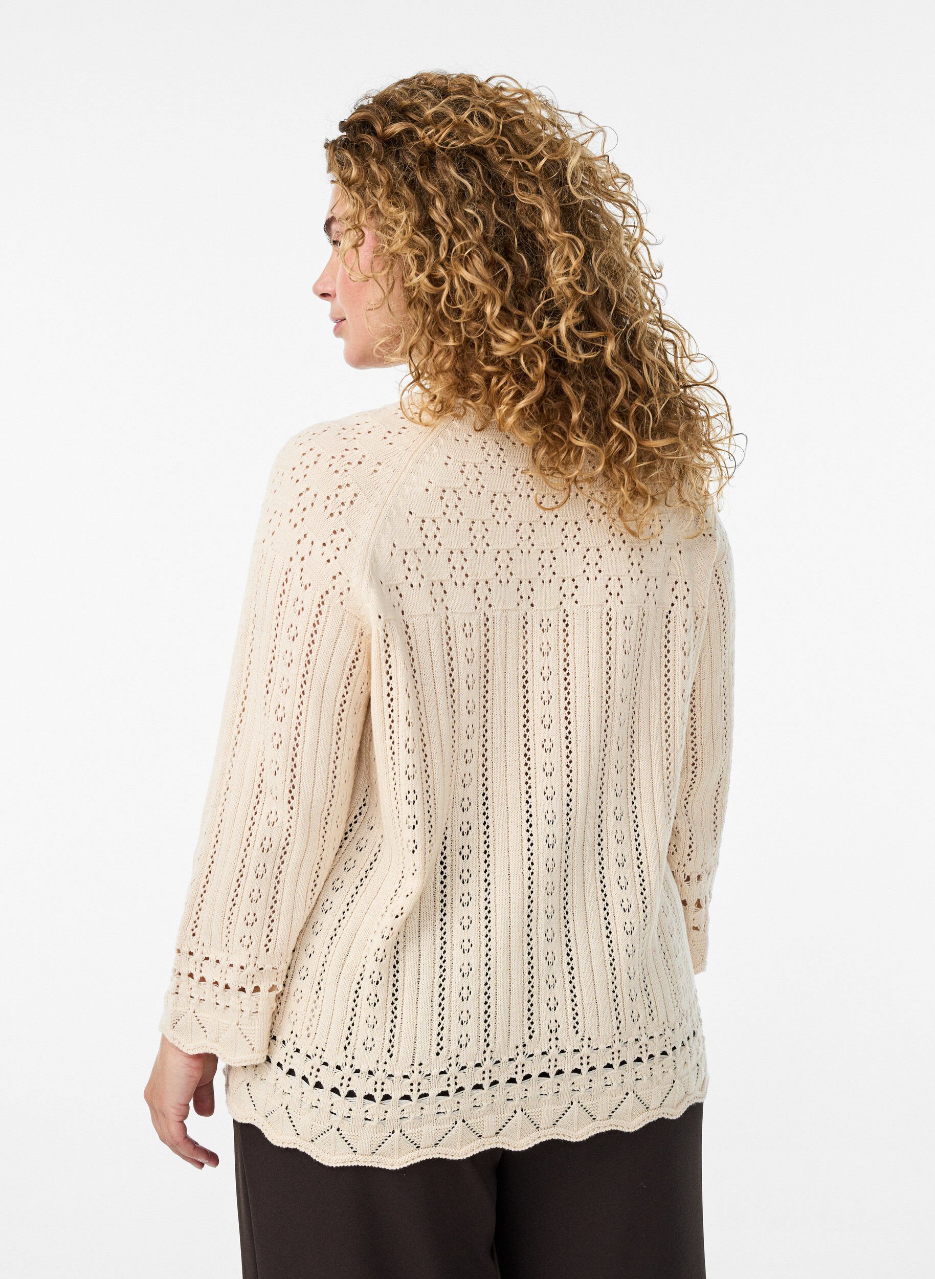 Zizzi Strikbluse med hulm&oslash;nster og 3/4 &aelig;rmer, Beige, Model image number 2