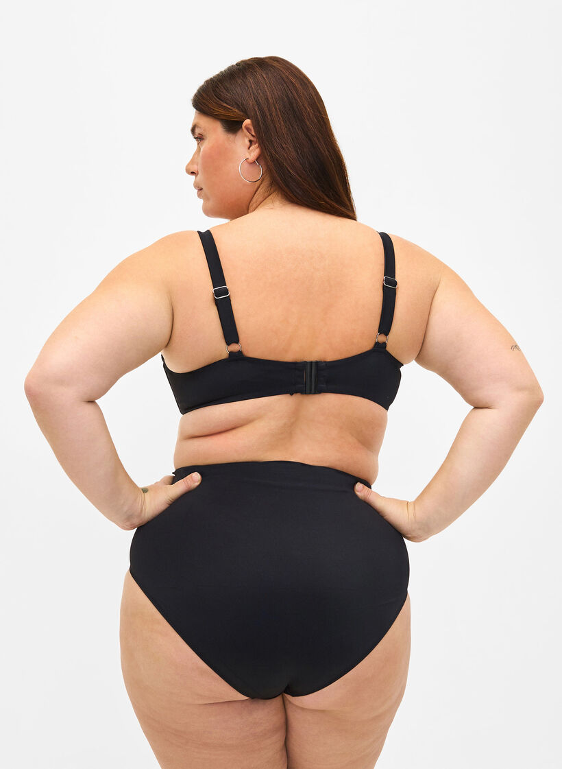 Bikini bh med bøjle og rynkedetalje, Black, Model image number 1